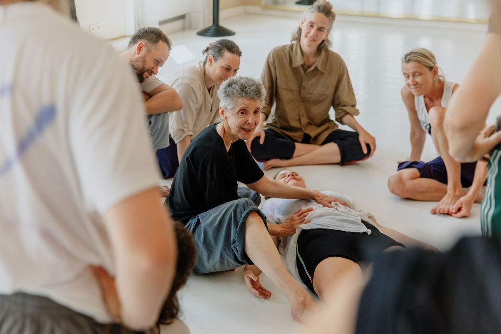 Inner Speech as a Stage Gesture in Instant Composition. Workshop Evy Karczag. Photo: Tereza Jakoubková Photography.